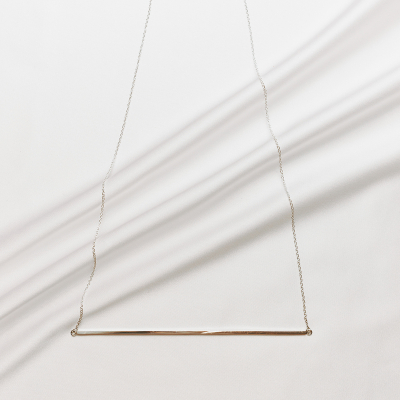 Colier LINIA design minimal, realizat manual. - Monom