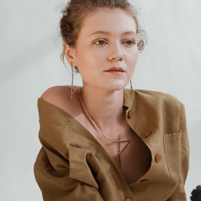 Ohrringe ALPHABET STÄRKE Minimalistisch, handgefertigt. - Monom