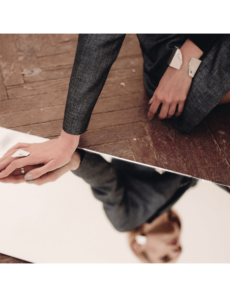 Bratara IMPERFECT SQUARE design minimal, realizata manual. - Monom