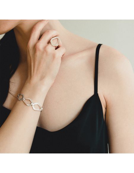 TECTONICA Minimal Ring, handcrafted. - Monom