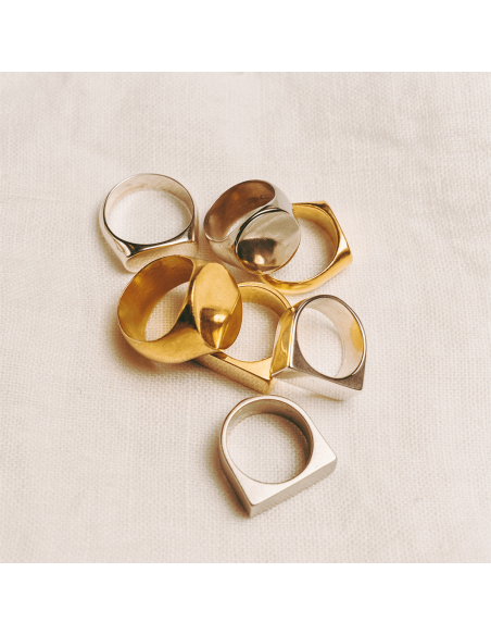 Signet ring Minimalist, handcrafted - Monom