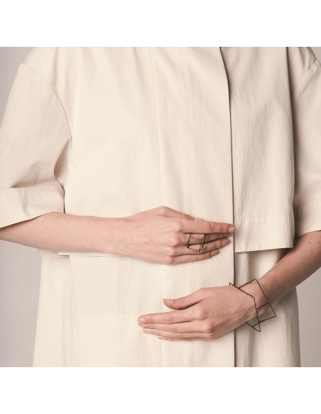 Bratara TRANSLATIONS design minimal, realizata manual. - Monom