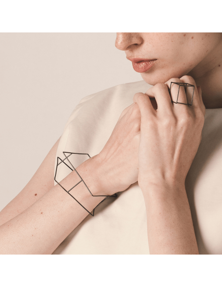 Bratara TRANSLATIONS design minimal, realizata manual. - Monom