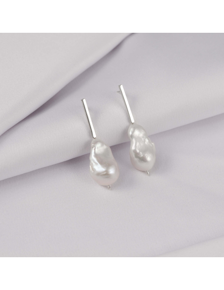 LINIA Lush Minimal Earrings, Handmade by Monom