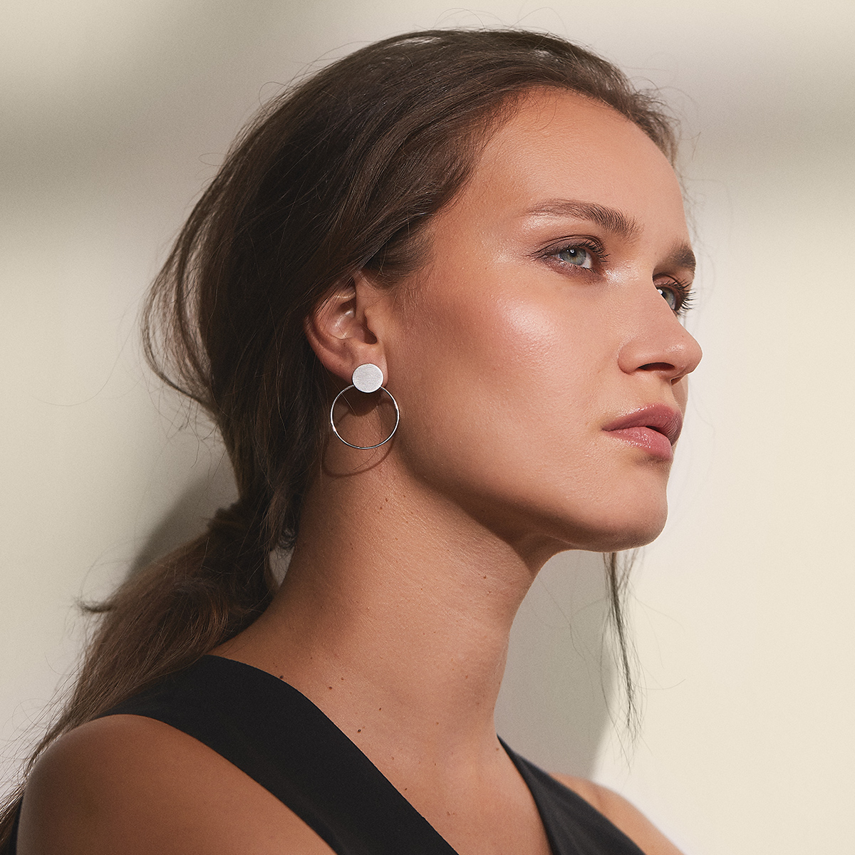 Cercei PLATTITUDE DOUBLE CIRCLE Minimal, realizati manual. - Monom