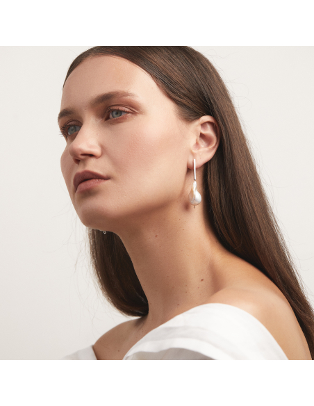 LINIA Lush Minimal Earrings, Handmade by Monom