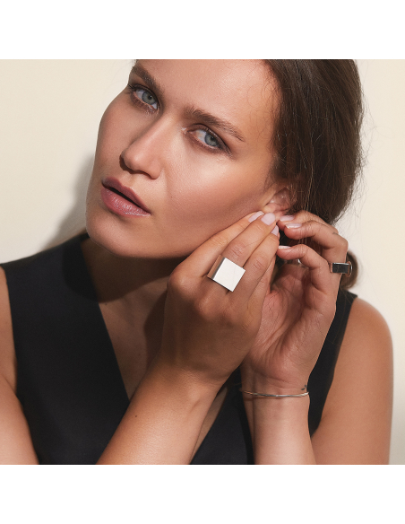 PLATTITUDE RING SQUARE Minimalist, handcrafted - Monom