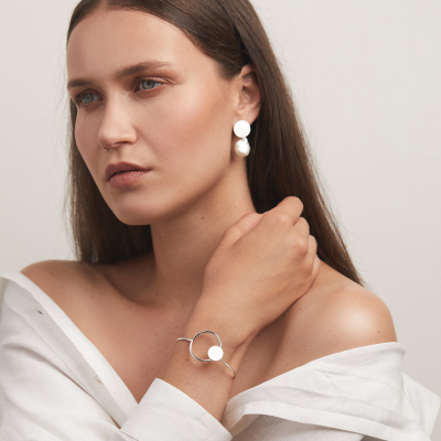 Cercei PLATTITUDE drop perla Minimal, realizate manual. - Monom