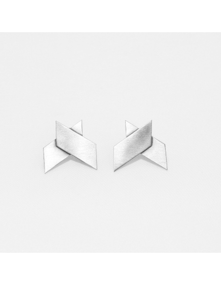 ALPHABET STRENGTH earrings Minimalist, handcrafted - Monom