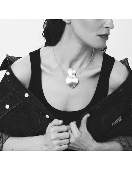 FORMA necklace Minimalist, handcrafted - Monom