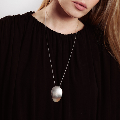 PELURA LARGE NECKLACE 2