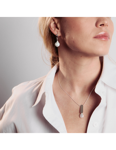 The Troia Pendant necklace Minimalist, handcrafted - Monom