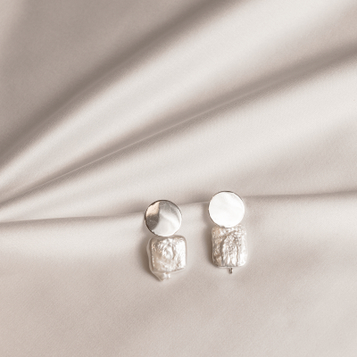 Cercei PLATTITUDE Circle Lush perla Minimal, realizate manual. - Monom