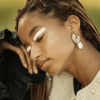 The Extrovert Circle Hoops pearl earrings  Minimalist, handcrafted - Monom 2