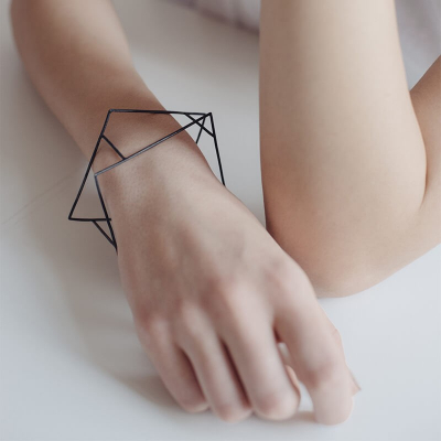 Bratara TRANSLATIONS design minimal, realizata manual. - Monom 2